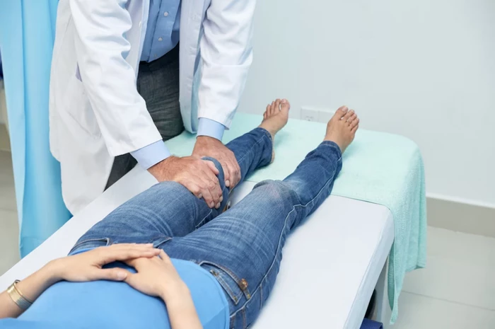 تغذیه، ورزش و استراحت؛ کلیدهای مقابله با اسپاسم و خشکی عضلات ران 7 درمان اسپاسم و خشکی عضله با متخصص پزشکی ورزشی