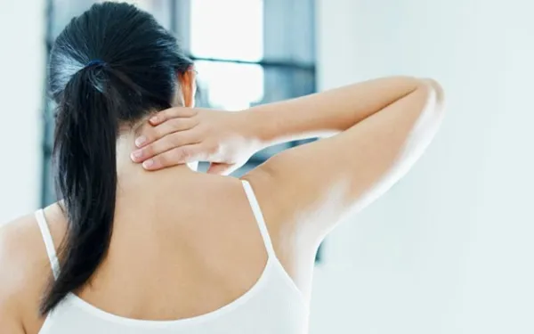 حرکات اصلاحی گردن رو به جلو